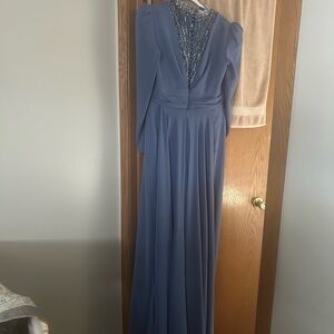 Elegant Long Sleeve Blue Evening Gown